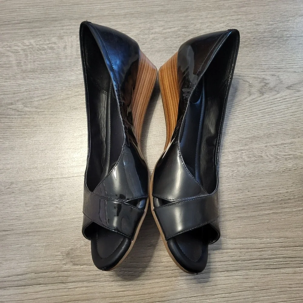 Cole Haan Grand.OS Womens Black Patent Leather Peep Toe Wedge Sandals Shoes 8.5